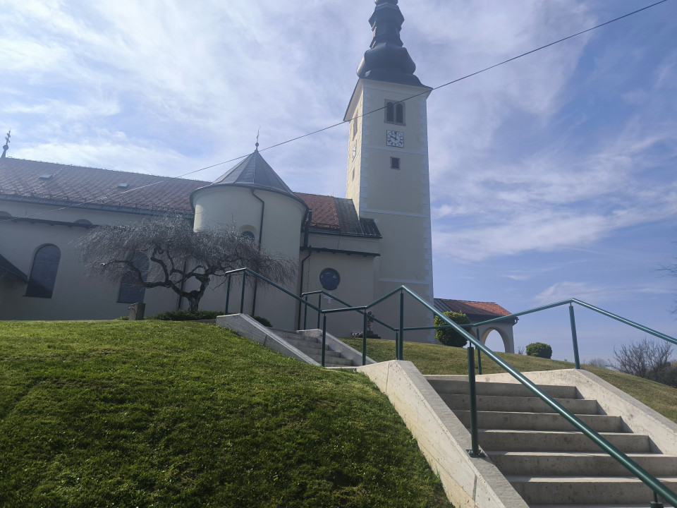 Križni put po župi